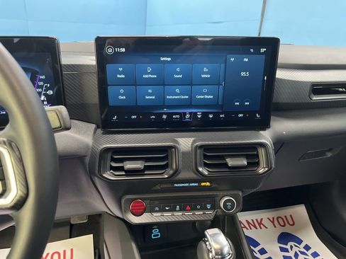 Used 2025 Ford Mustang Coupe image 23