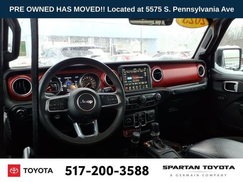 Used 2023 Jeep Wrangler Unlimited Rubicon image 12