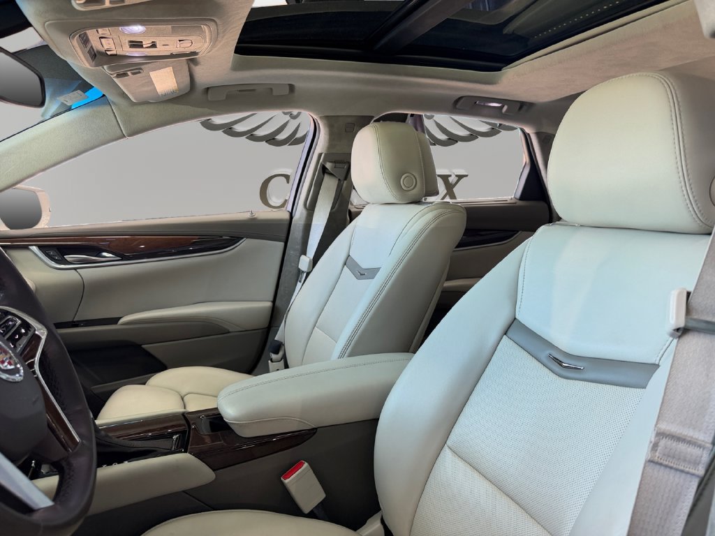 Used 2013 Cadillac XTS Platinum FWD image 9
