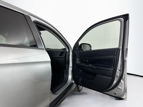 Used 2024 Mitsubishi Outlander Sport SE image 30