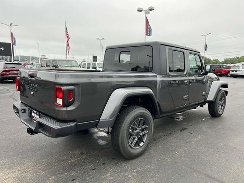 New 2025 Jeep Gladiator Sport AWD/4WD image 8