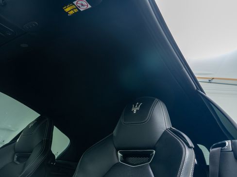 Used 2014 Maserati GranTurismo Convertible image 40