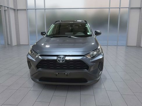 Certified 2022 Toyota RAV4 LE AWD/4WD image 3