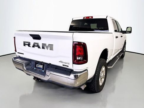 Used 2025 RAM 2500 Big Horn AWD/4WD image 7