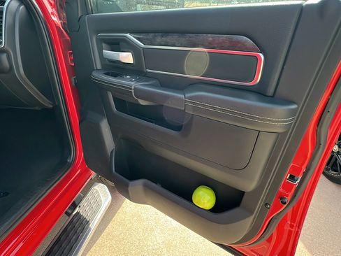 Used 2024 RAM 2500 Big Horn w/ Bed Utility Group image 18