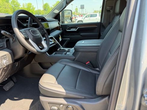 New 2026 GMC Sierra 2500 Denali w/ Denali Reserve Package AWD/4WD image 14