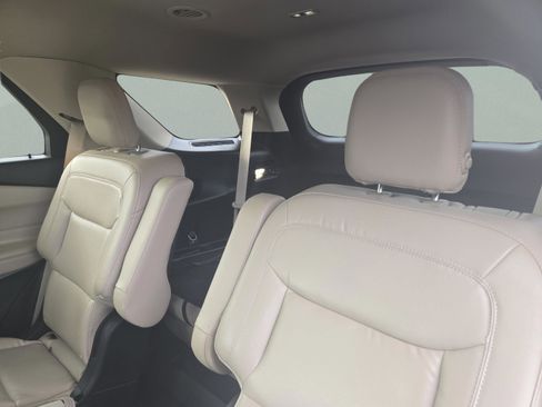 Used 2020 Ford Explorer XLT w/ Equipment Group 202A image 23