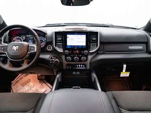 New 2026 RAM 1500 4x4 Crew Cab image 9