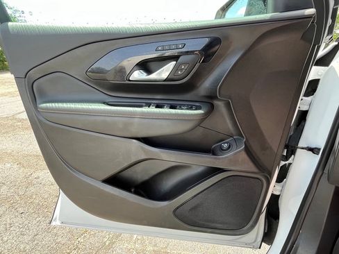Certified 2024 GMC Terrain AT4 w/ LPO, Floor Liner Package AWD/4WD image 9