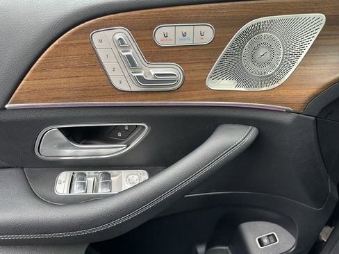 Used 2025 Mercedes-Benz GLE 350 4MATIC image 16