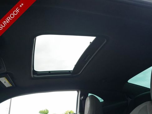 Used 2015 Chevrolet Camaro LT RWD image 13