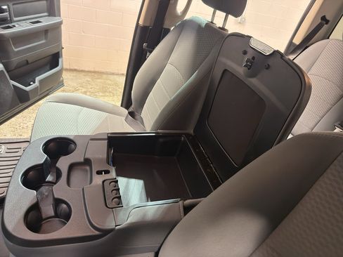 Used 2018 RAM 2500 Tradesman w/ Chrome Appearance Group AWD/4WD image 19
