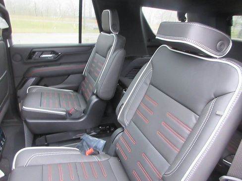 New 2026 GMC Yukon AT4 Ultimate image 13