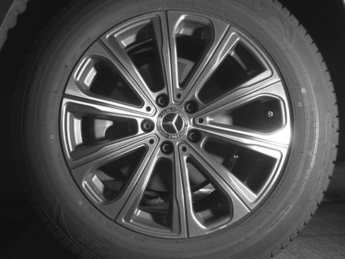 Used 2024 Mercedes-Benz GLC 300 image 14