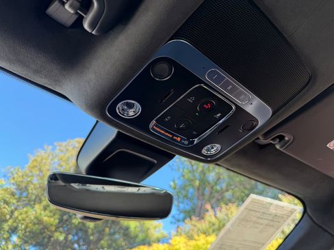 Used 2024 Bentley Continental GT V8 image 30