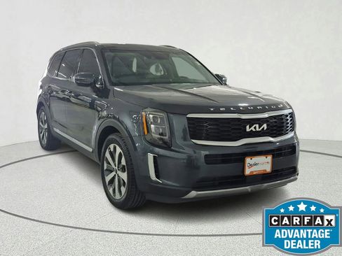 Used 2022 Kia Telluride EX w/ EX Premium Package FWD image 8