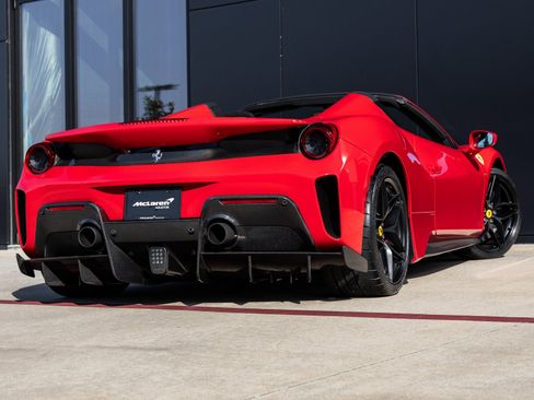 Used 2019 Ferrari 488 Pista Spider image 9
