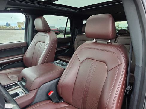 Used 2024 Ford Expedition Max Limited RWD image 21