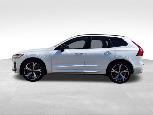 Certified 2024 Volvo XC60 T8 Ultimate w/ Protection Package Premier AWD/4WD image 5