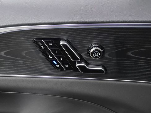 New 2026 Cadillac Lyriq Premium Luxury w/ LPO, Floor Liner Package AWD/4WD image 14