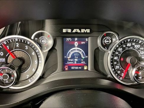 Used 2023 RAM 1500 Lone Star AWD/4WD image 13