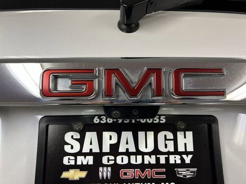 Certified 2021 GMC Acadia Denali w/ Denali Technology Package FWD image 31