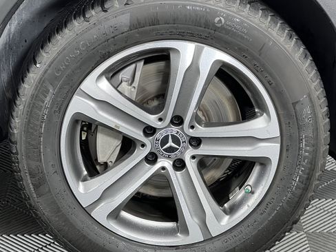 Used 2022 Mercedes-Benz GLC 300 4MATIC image 15