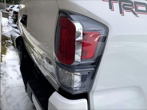 Used 2023 Toyota Tacoma TRD Sport image 27
