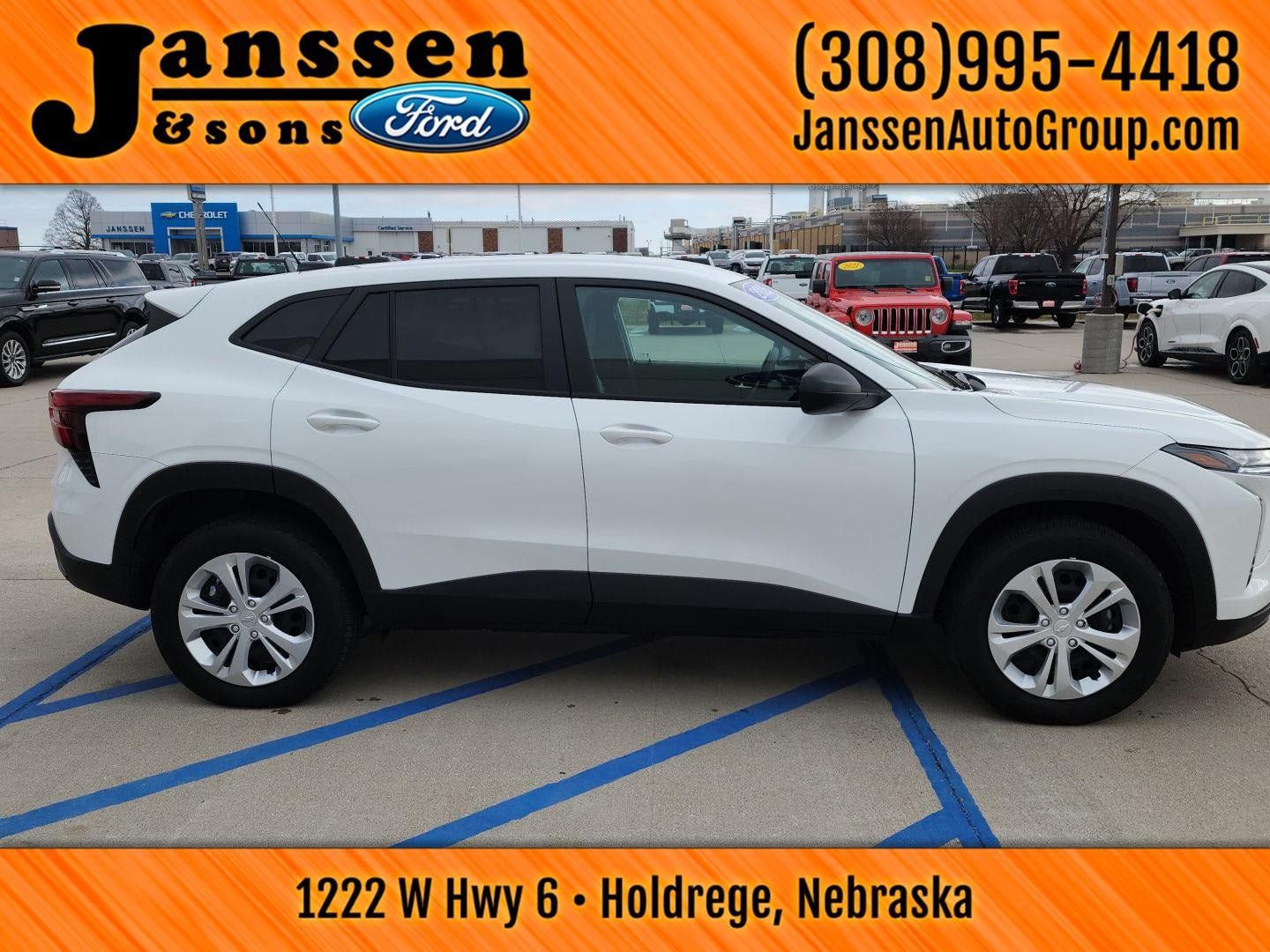 Used 2025 Chevrolet Trax LS FWD image 5