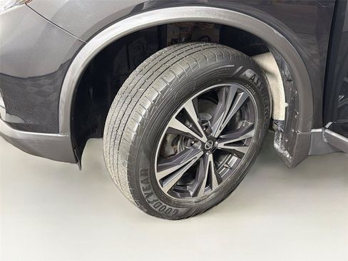 Used 2019 Nissan Rogue SV w/ Premium Package AWD/4WD image 37