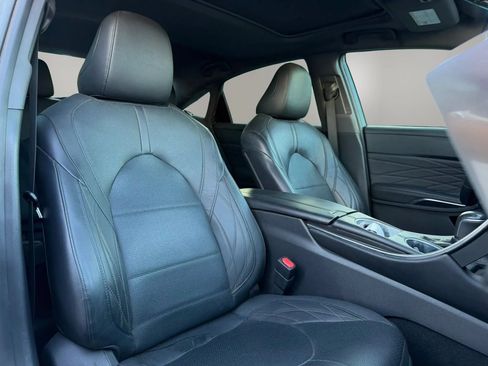 Used 2021 Toyota Avalon Limited w/ Advanced Safety Package FWD image 14