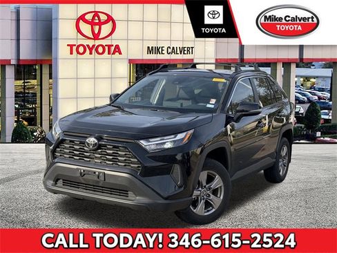 Used 2025 Toyota RAV4 XLE w/ Convenience Package image 1