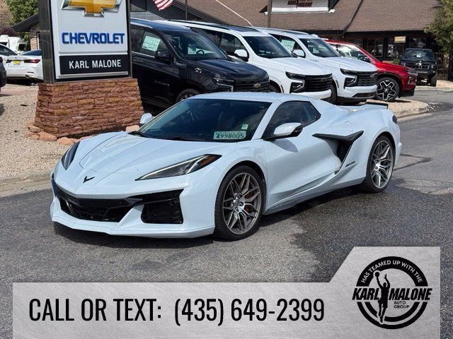 Used 2024 Chevrolet Corvette Z06 w/ Stealth Interior Trim Package RWD image 2
