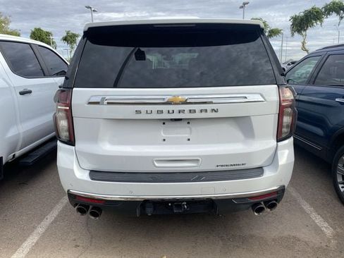 Used 2021 Chevrolet Suburban Premier w/ Premium Package AWD/4WD image 4