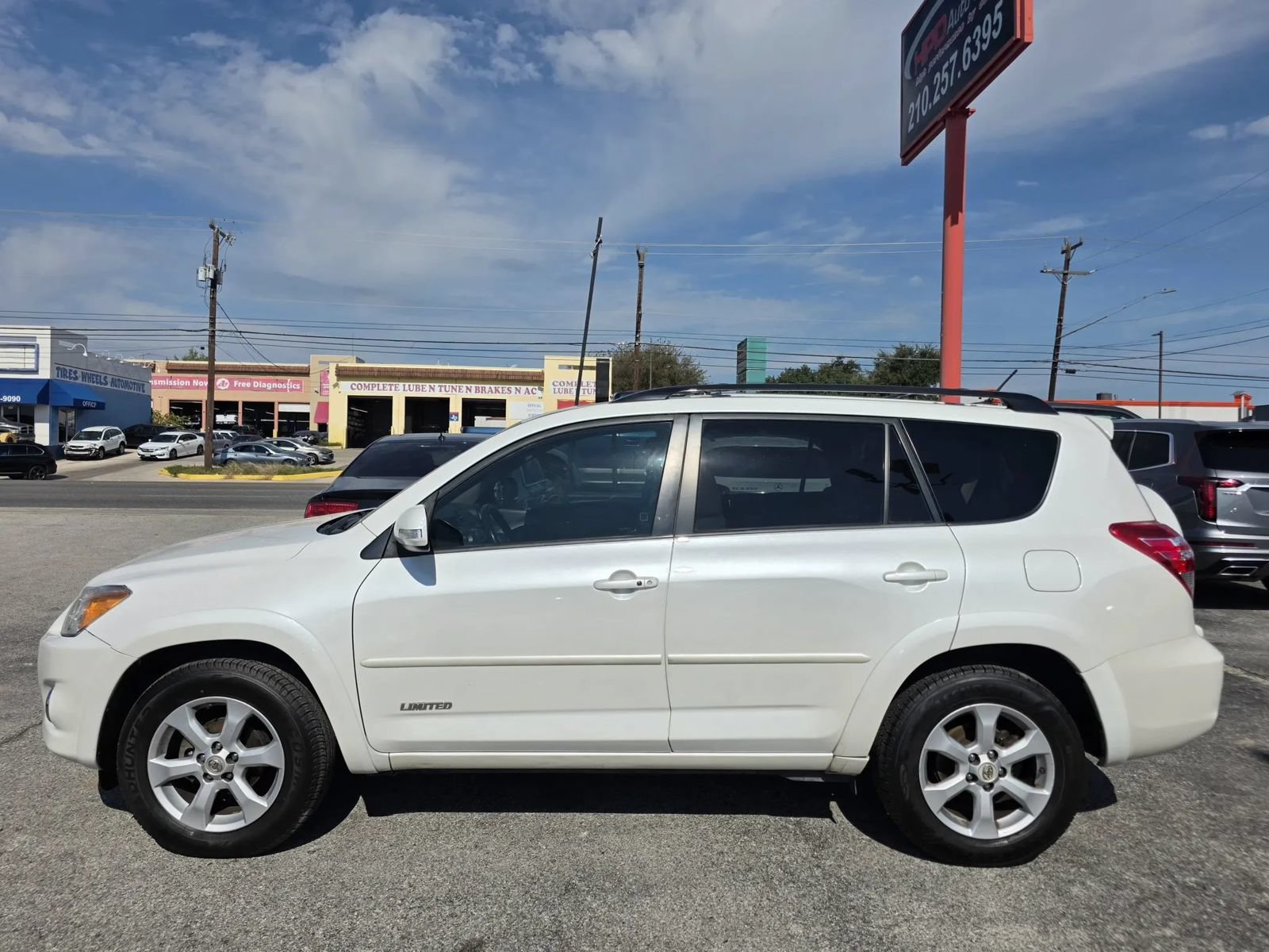 Used 2012 Toyota RAV4 Limited w/ Premium Plus Value Pkg FWD image 8