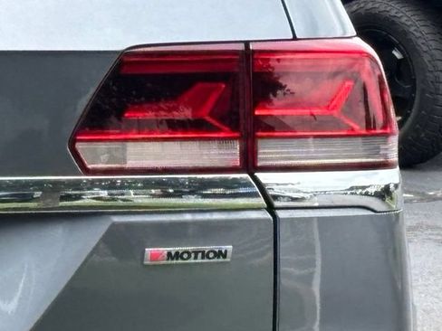 Used 2021 Volkswagen Atlas SE w/ Towing Package AWD/4WD image 15