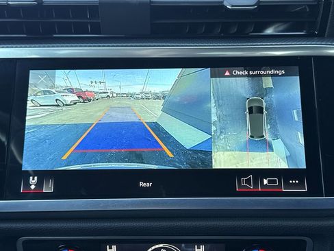 Used 2022 Audi Q3 2.0T Premium Plus w/ Premium Plus Package image 8