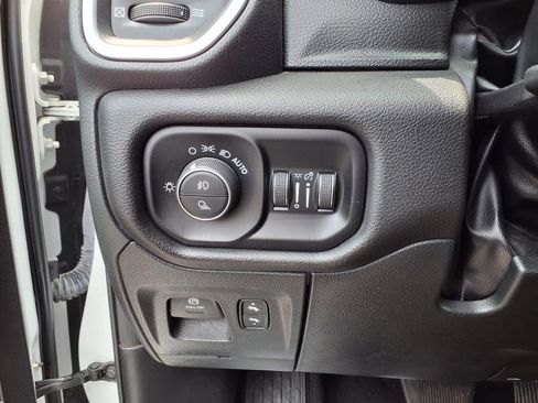 Used 2025 RAM 1500 Big Horn AWD/4WD image 16