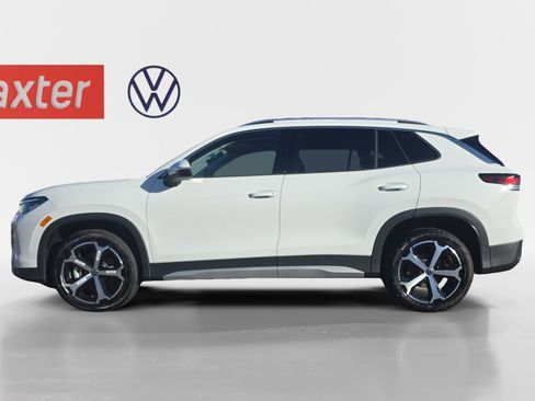 New 2025 Volkswagen Tiguan SE image 5