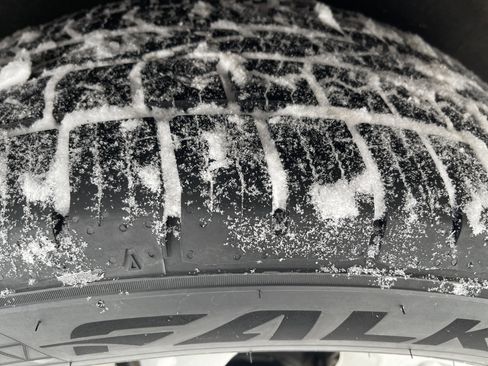 Used 2020 Buick Enclave Avenir w/ Avenir Technology Package image 24