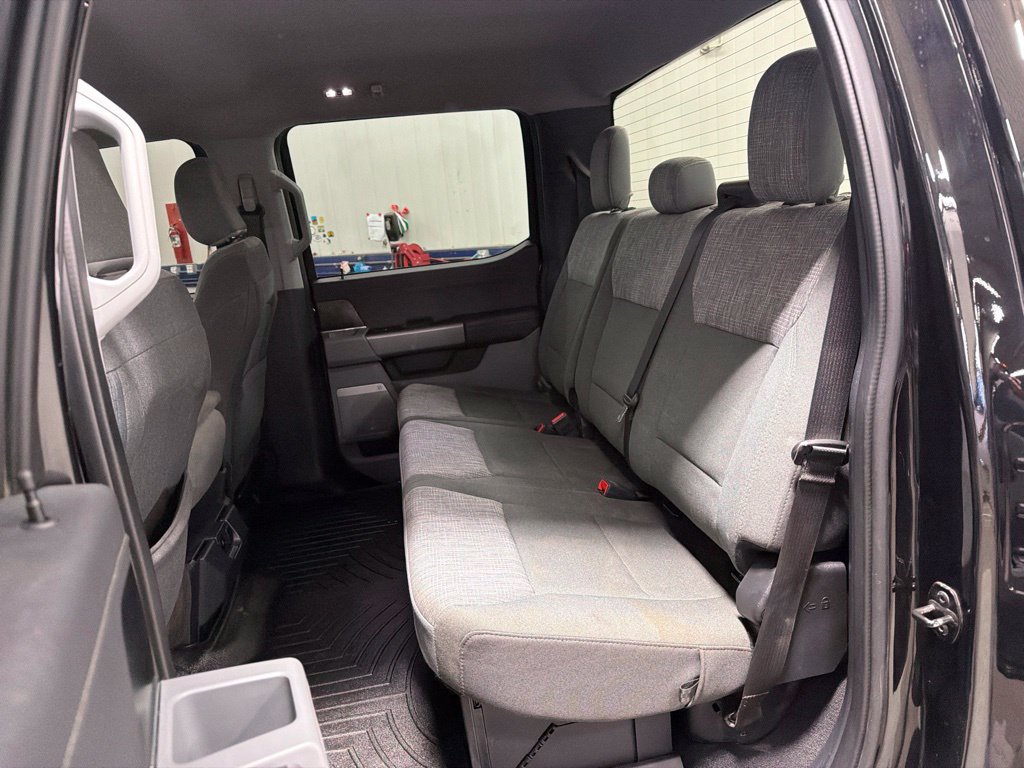 Used 2023 Ford F250 XLT w/ XLT Premium Package AWD/4WD image 12