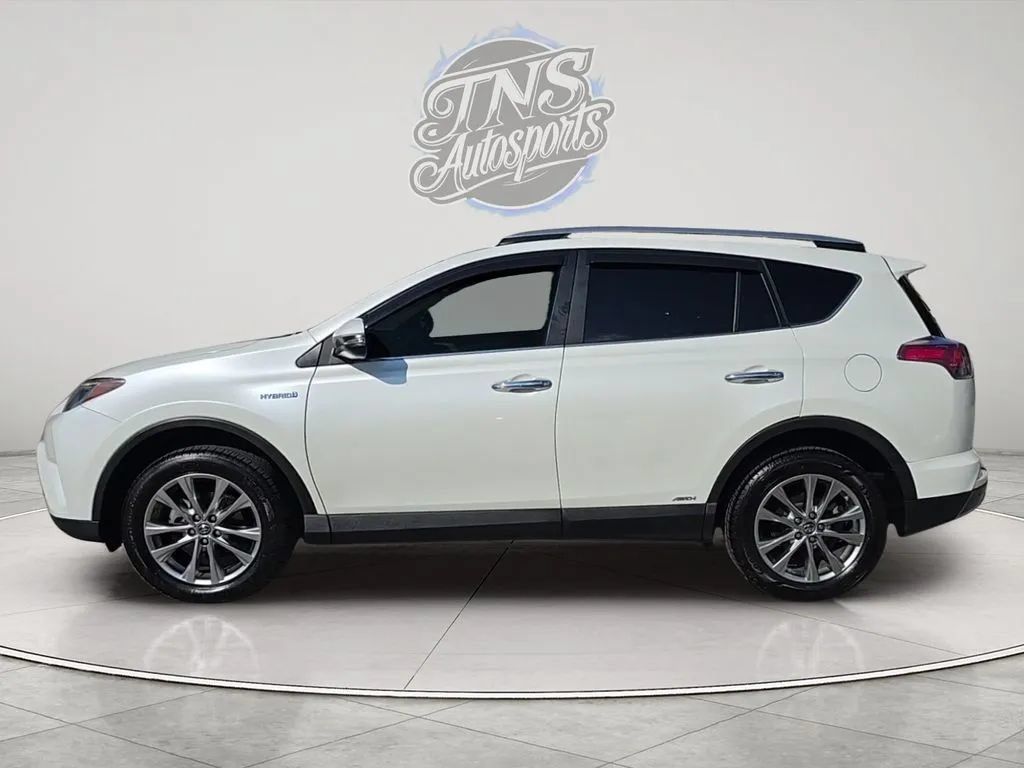 Used 2018 Toyota RAV4 Limited AWD/4WD image 8