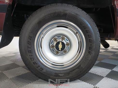 Used 1988 Chevrolet Silverado 2500 2WD Regular Cab image 18
