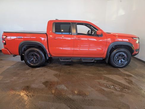 Used 2025 Nissan Frontier PRO-4X w/ Pro Convenience Package image 5