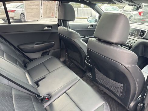 Used 2022 Kia Sportage Nightfall Edition image 22