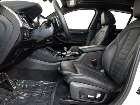 Used 2023 BMW X4 M40i AWD/4WD image 13