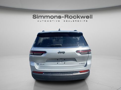 Used 2022 Jeep Grand Cherokee L Laredo w/ Luxury Tech Group I image 6