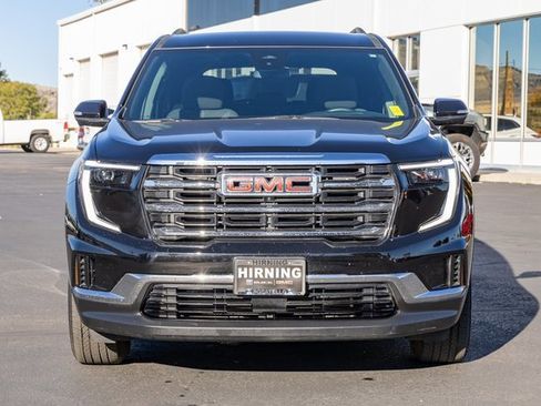 Used 2025 GMC Acadia Elevation image 2