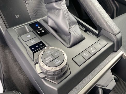 New 2025 Toyota 4Runner TRD Off-Road Premium image 36