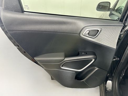 Used 2022 Kia Soul LX w/ Technology Package FWD image 25